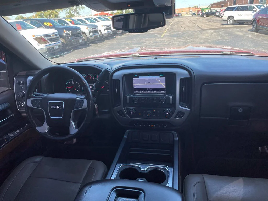 Used 2018 Red GMC SLT image 19