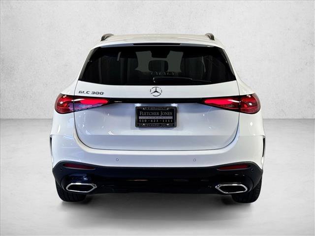 New 2026 Polar White Mercedes-Benz GLC 300 image 35