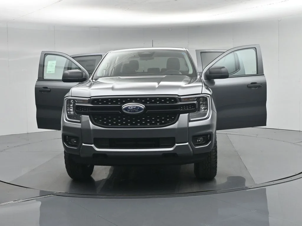 New 2026 Gray Ford XL image 32