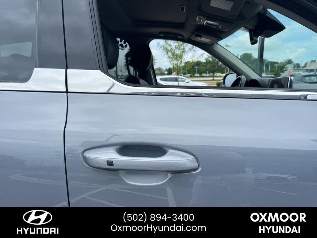 Used 2021 Everlasting Silver Kia EX image 4