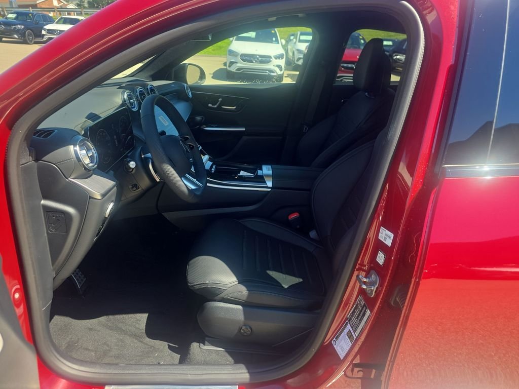 New 2027 MANUFAKTUR Patagonia Red Metallic Mercedes-Benz GLC 300 image 9