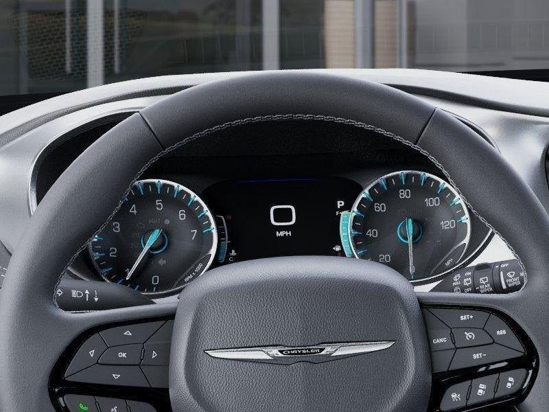New 2026 Diamond Black Crystal Pearl-Coat Exterior Paint Chrysler PACIFICA SELECT image 95
