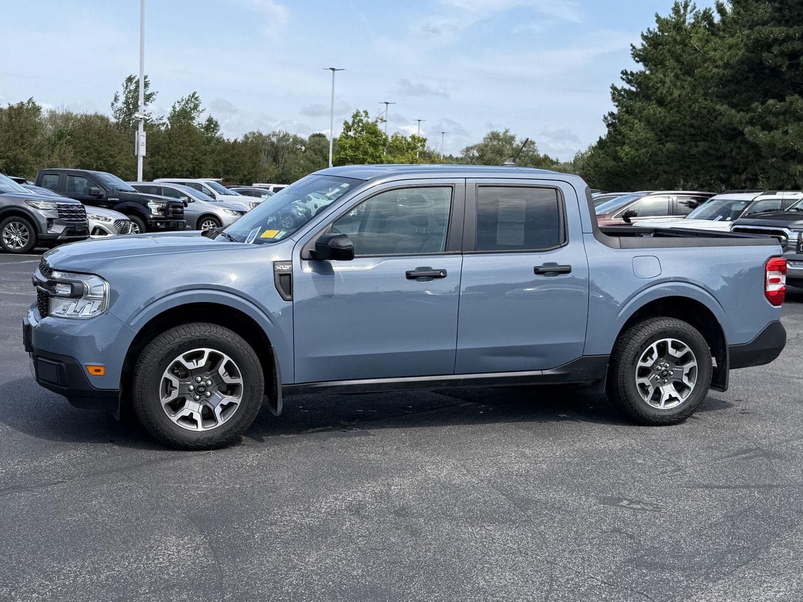 Used 2024 Azure Gray Metallic Tri-Coat Ford XLT image 6