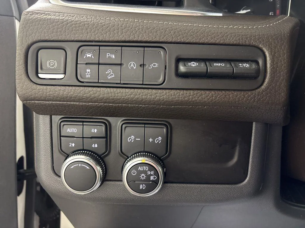 Used 2021 White Frost GMC Denali image 4
