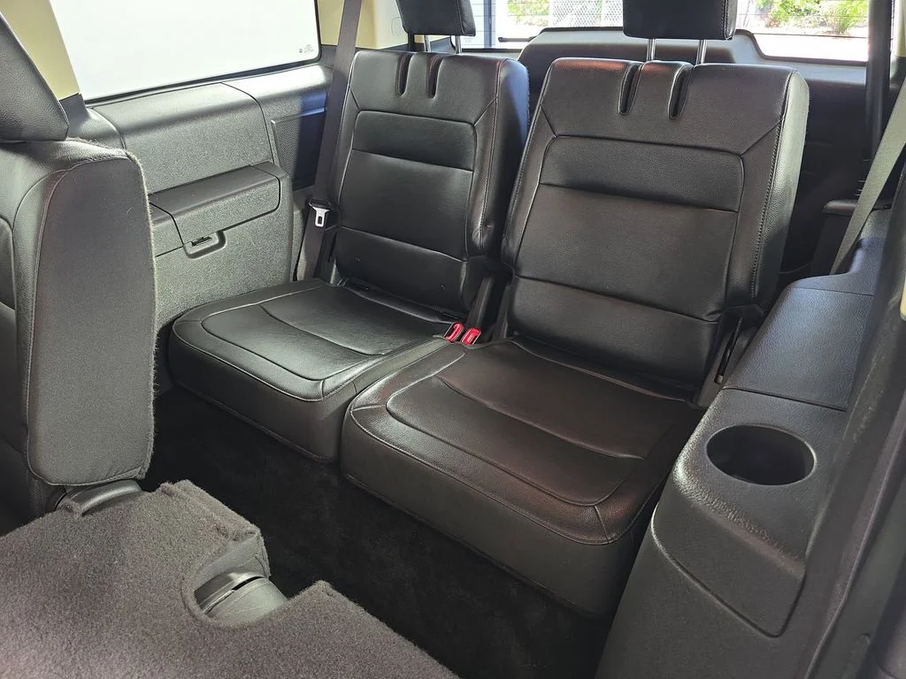 Used 2018 Blue Ford Limited image 28