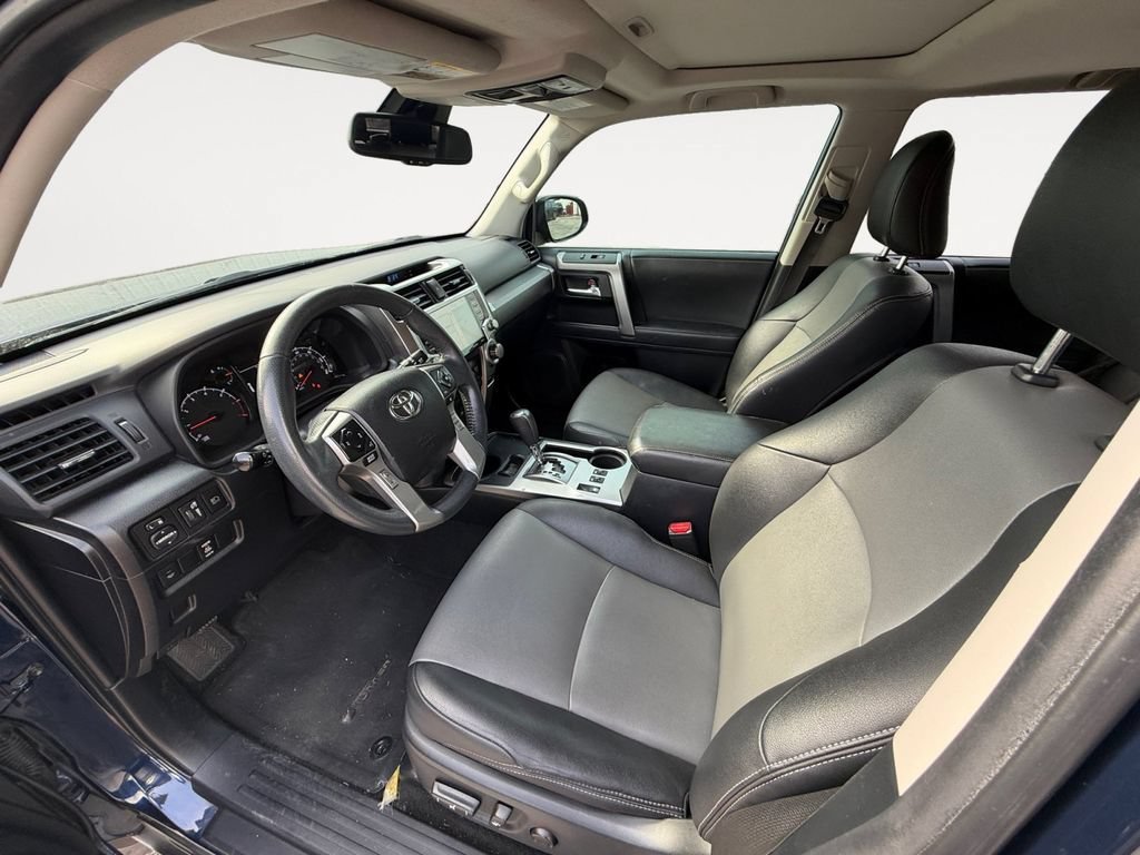 Used 2020 Blue Toyota SR5 Premium image 17