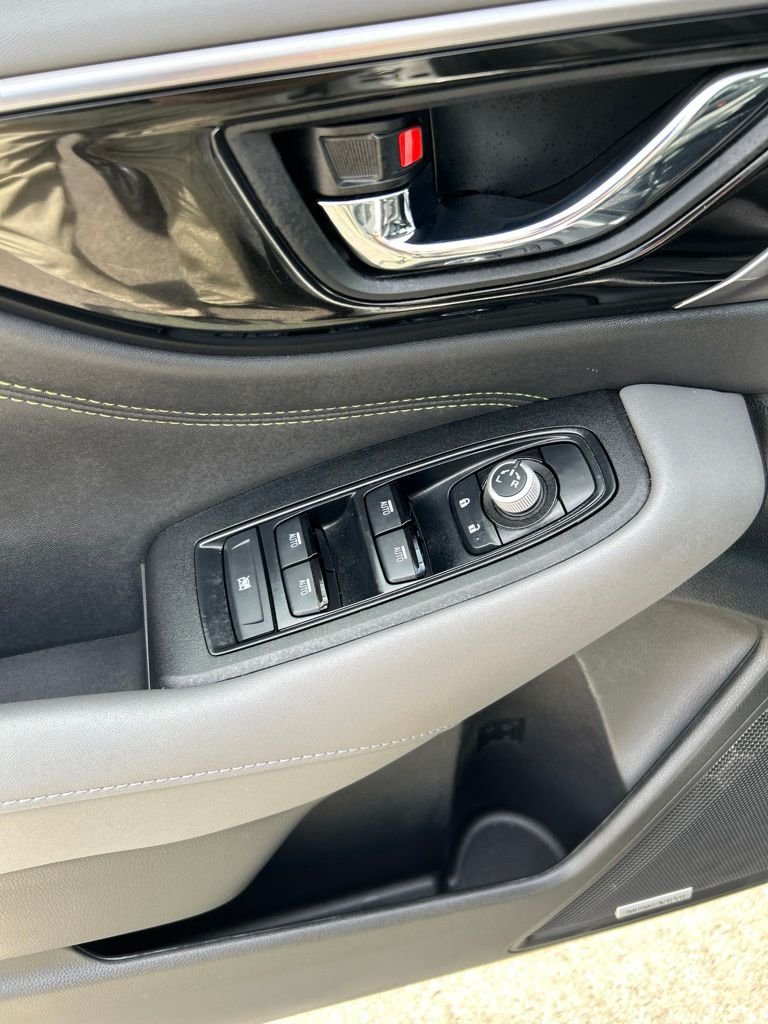 Certified Used 2025 White Subaru Onyx Edition image 20
