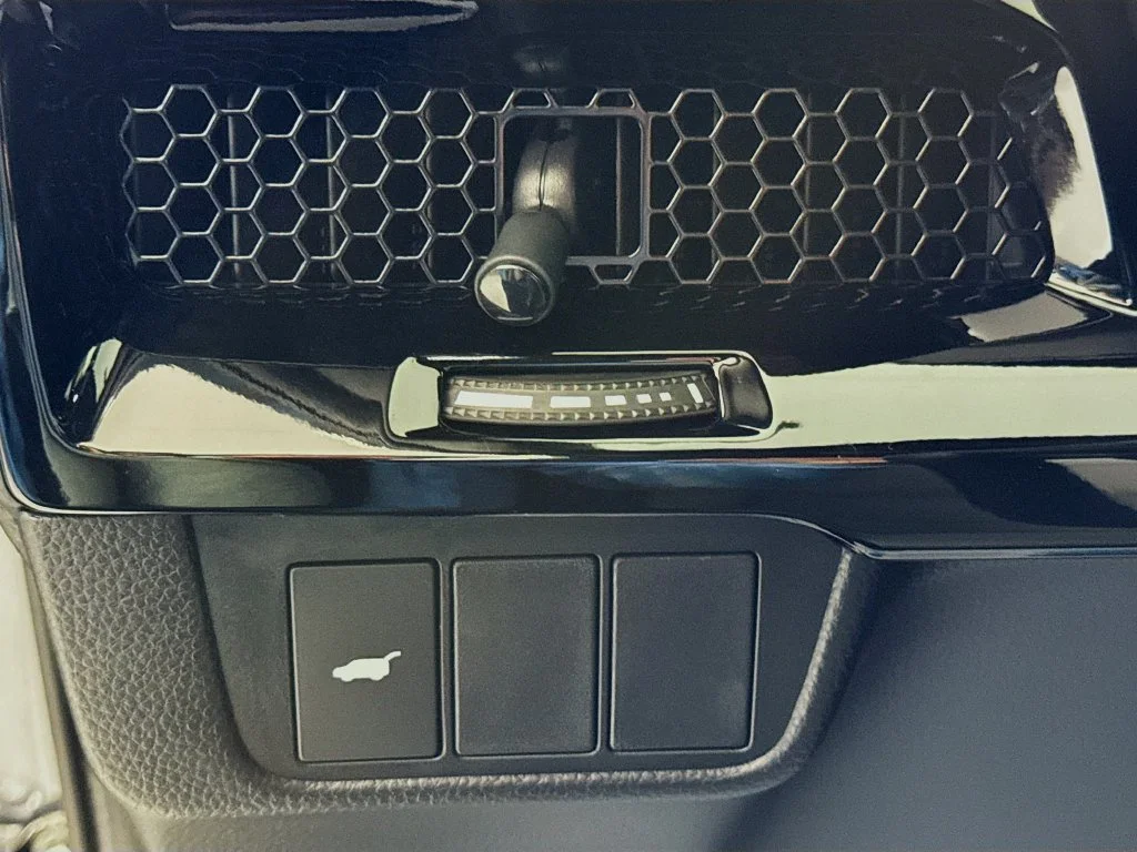New 2027 Meteorite Gray Metallic Honda Sport Touring image 15