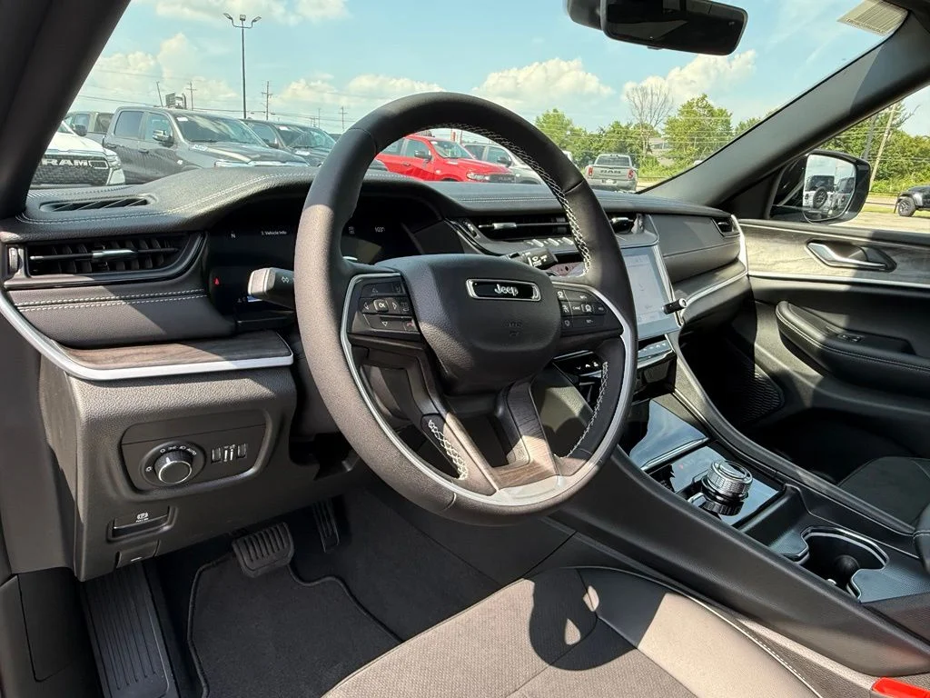 Used 2026 Black Jeep Altitude image 11