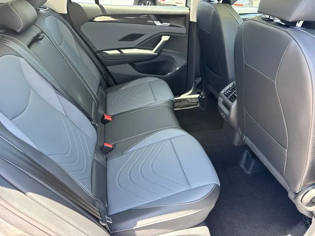 New 2026 Pyrite Silver Metallic Volkswagen 2.0T SE image 24