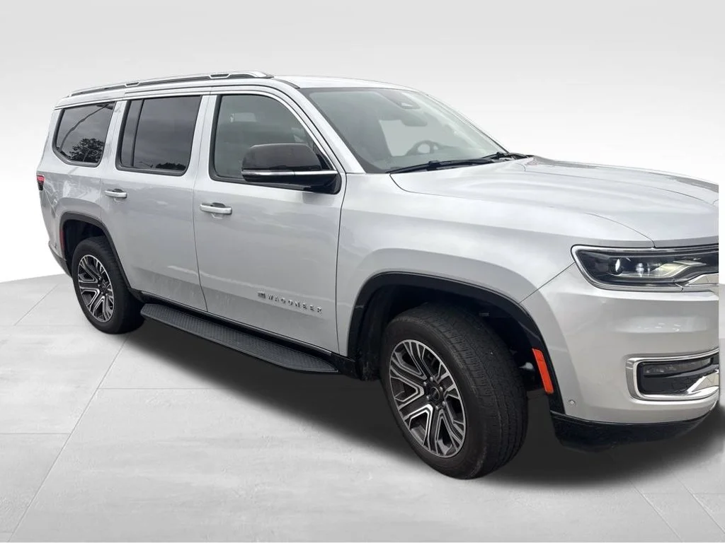 Used 2025 Silver Jeep Series II image 7