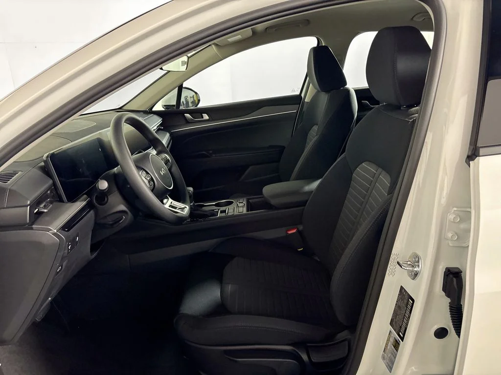 New 2026 Snow White Pearl Kia LXS FWD image 11