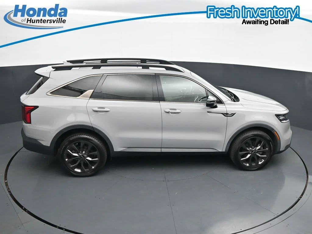 Used 2022 Gray Kia X-Line EX image 28