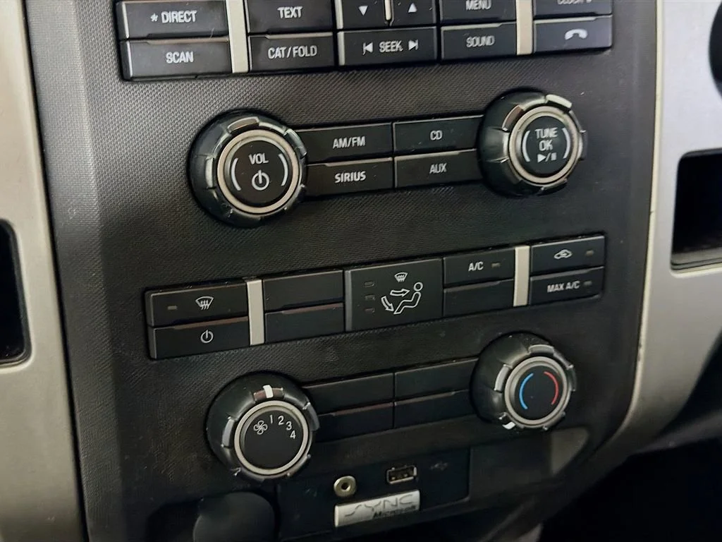 Used 2013 White Ford XL image 16