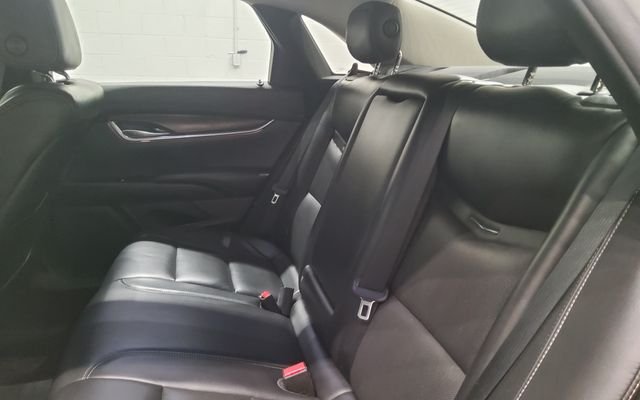 Used 2019 Silver Cadillac Luxury image 20