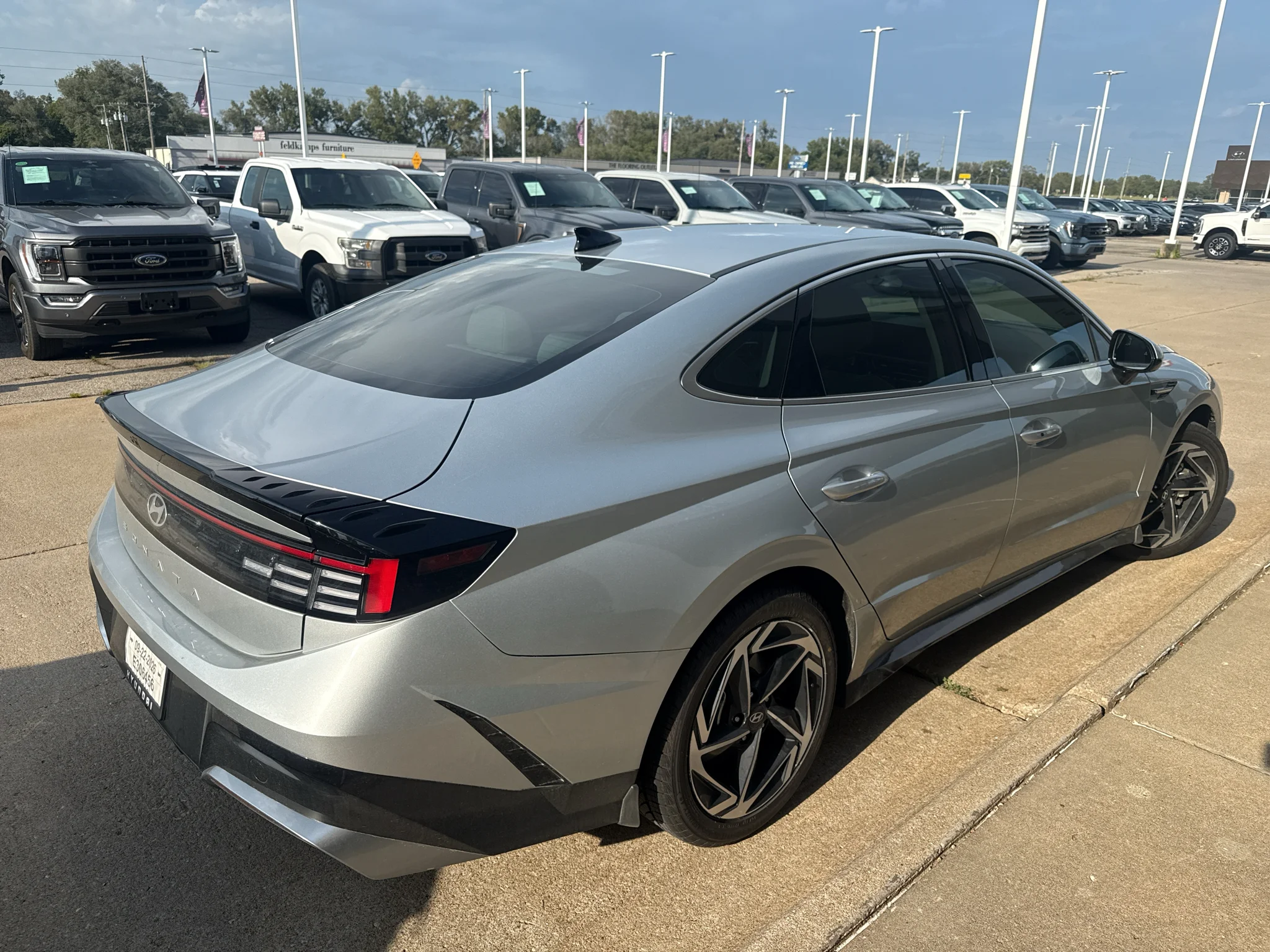 Used 2026 Aero Silver Hyundai SEL image 11
