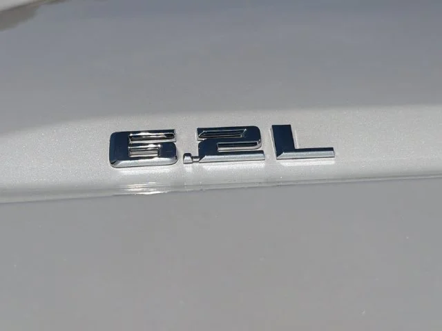 Used 2019 IRIDESCENT PEARL TRICOAT Chevrolet High Country image 10