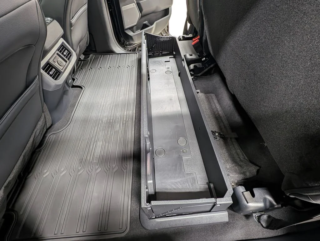 New 2026 Agate Black Metallic Ford F-250® Lariat® image 21