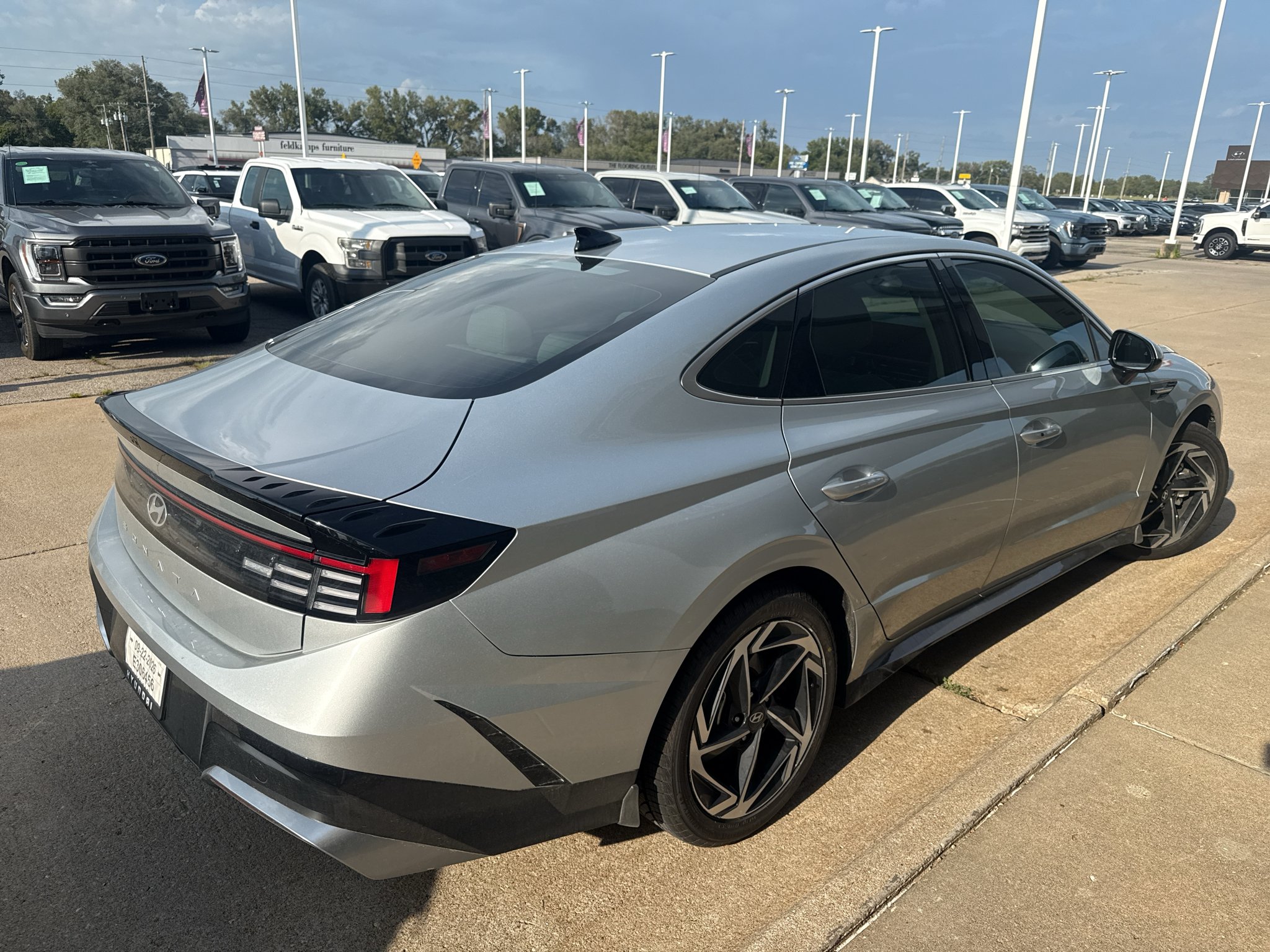 Used 2026 Aero Silver Hyundai SEL image 11