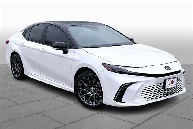 Certified Used 2025 MID BLK/WIND CHILL Toyota  image 3