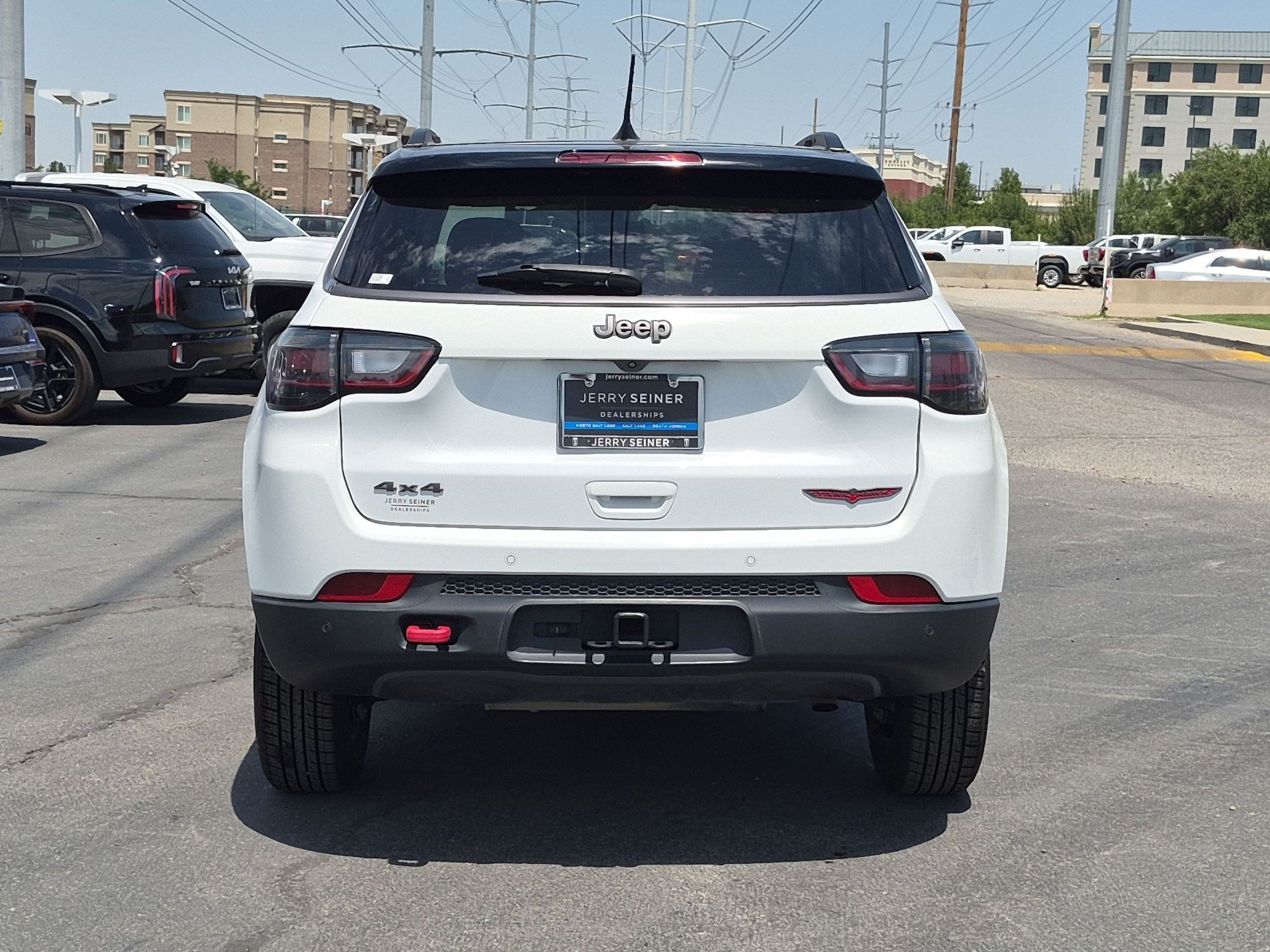 Certified Used 2022 Bright White Clearcoat Jeep Trailhawk image 5