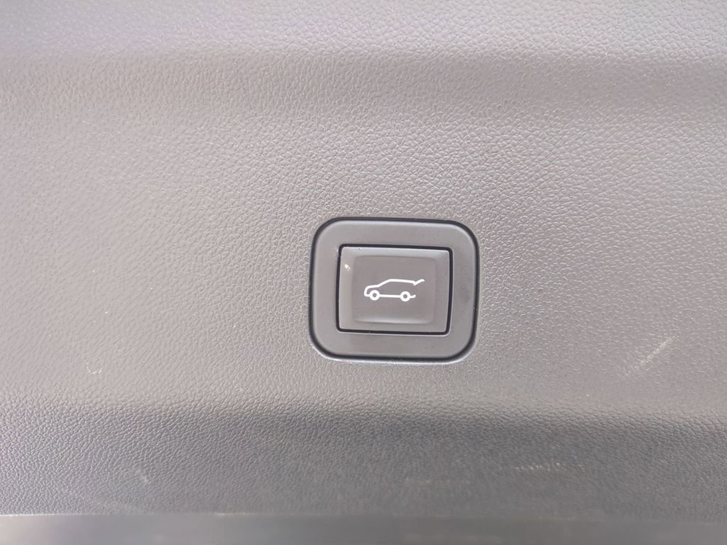 2025 Chevrolet Tahoe Premier - Photo 15