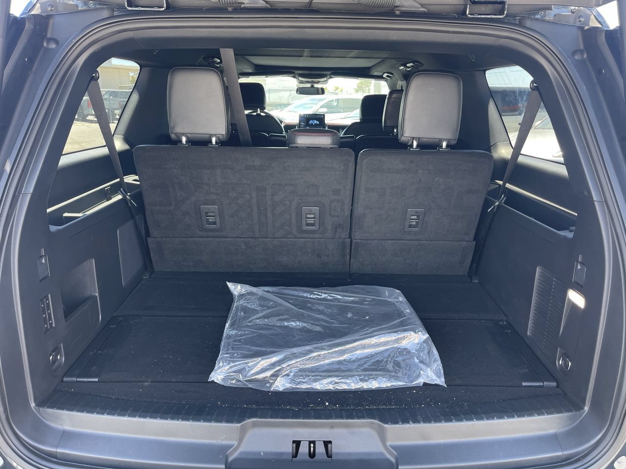 Used 2023 Blue Ford Limited image 31
