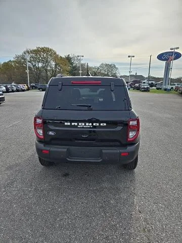 New 2026 Shadow Black Ford Outer Banks® image 18