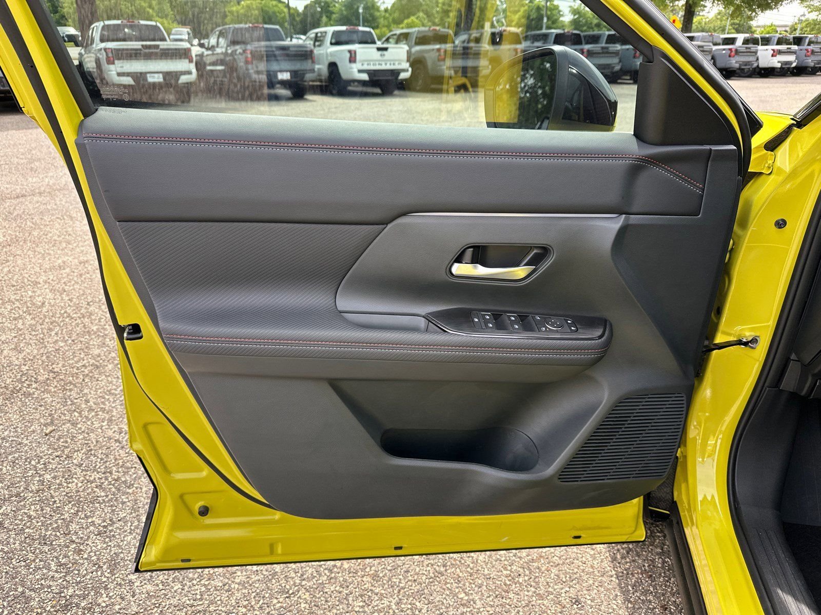 Certified Used 2025 Yellow Nissan SR image 8