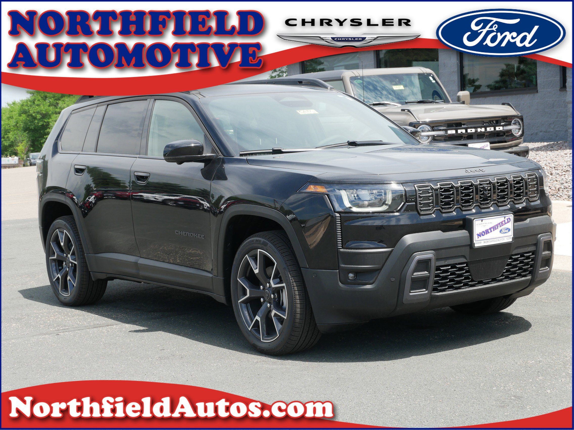 New 2026 Diamond Black Crystal Pearl-Coat Exterior Paint Jeep Overland image 1