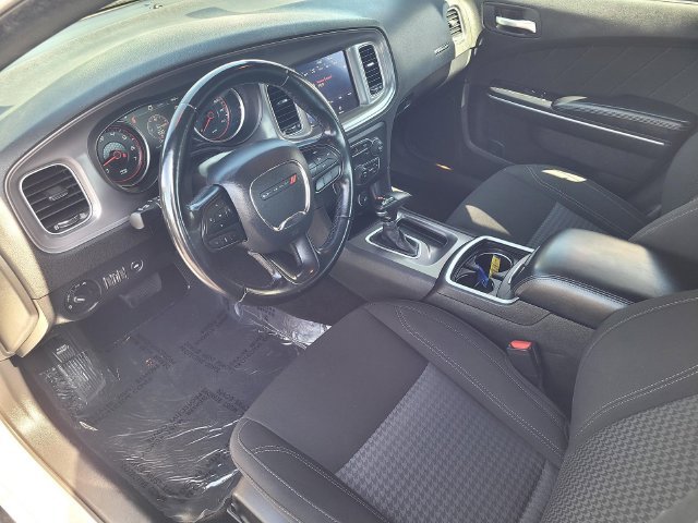 Used 2023 White Dodge SXT image 10