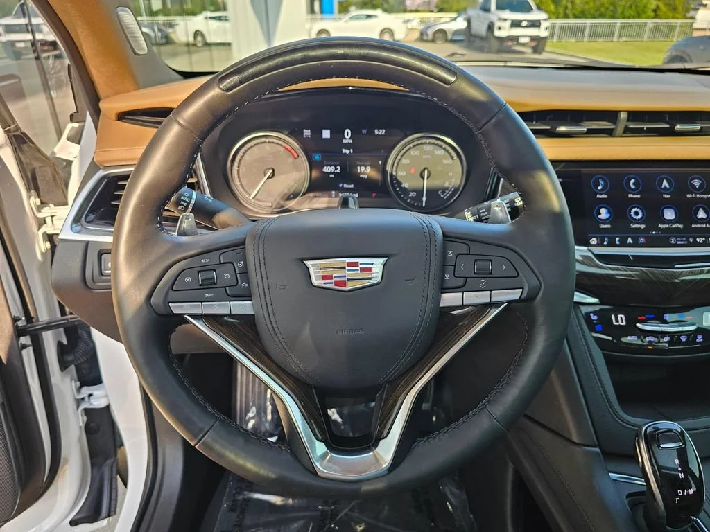 Certified Used 2023 CRYSTAL WHITE TRICOAT Cadillac AWD Sport image 28