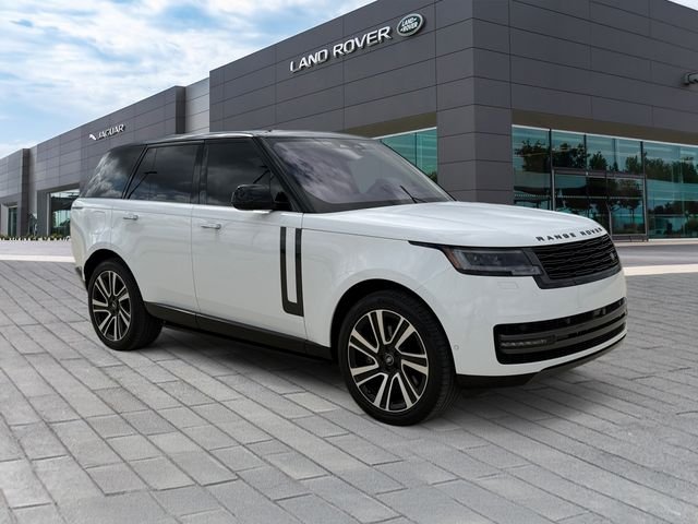 Certified Used 2023 Fuji White Land Rover SE image 7