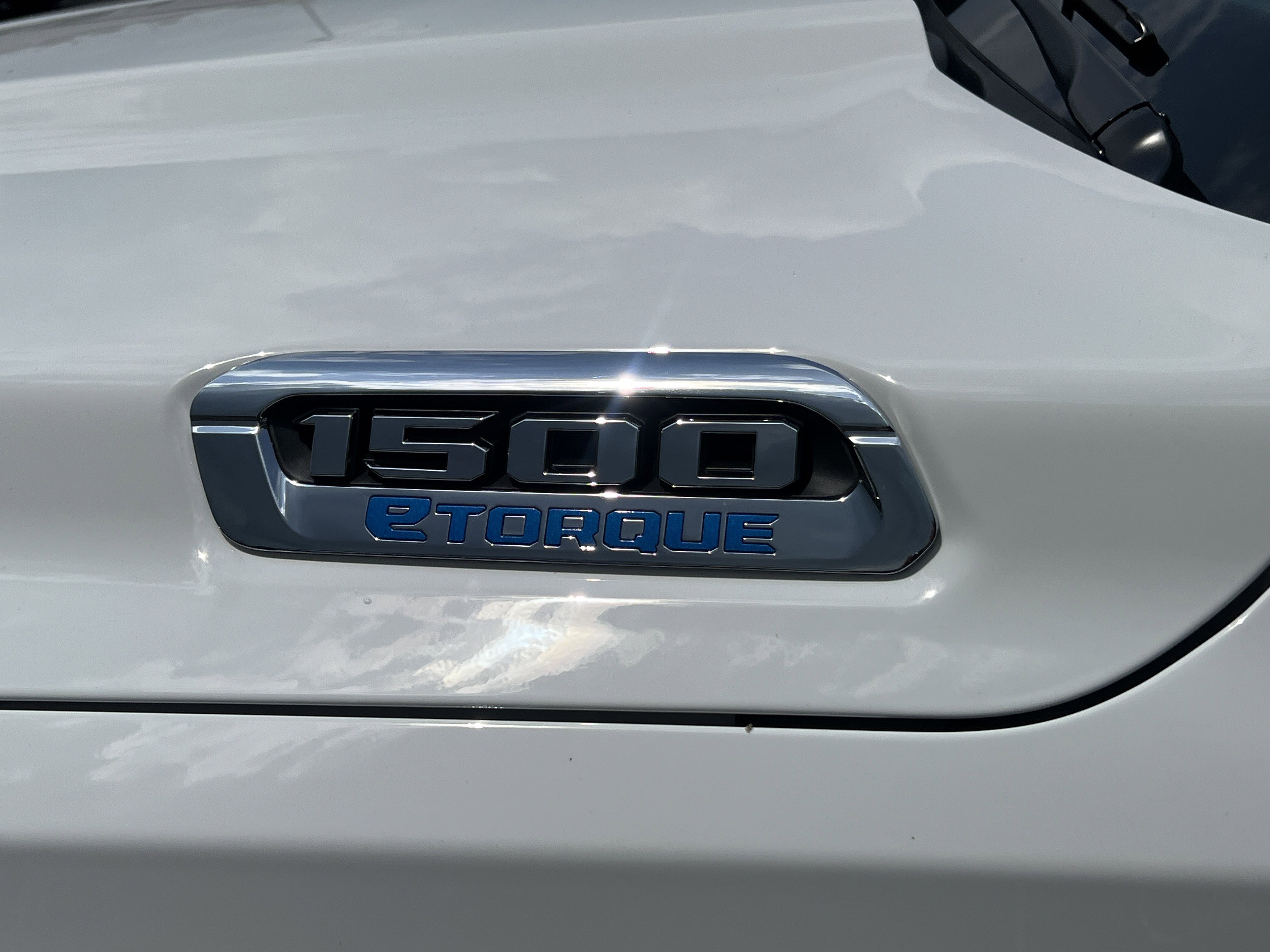 New 2026 Bright White Clear-Coat Exterior Paint RAM Limited image 16