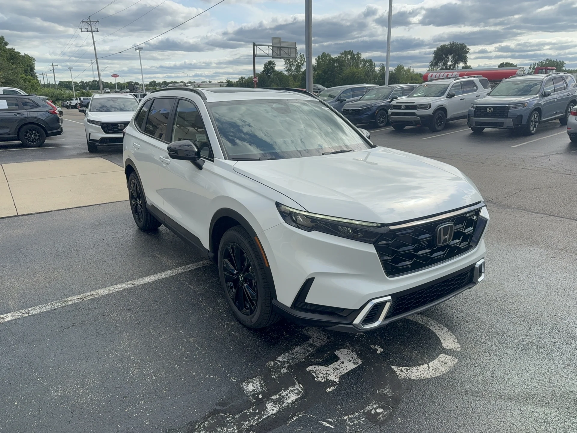 New 2026 Platinum White Pearl Honda Sport Touring image 3