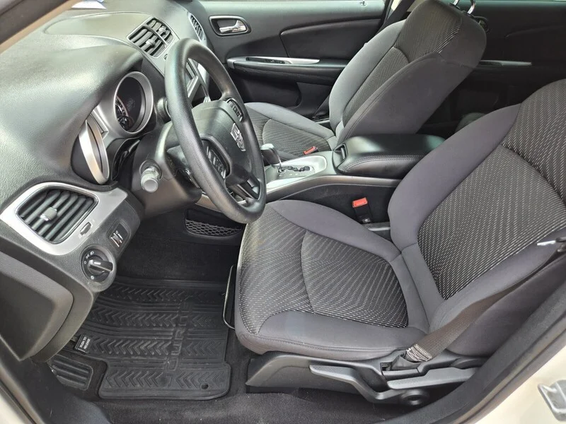 Used 2013 White Dodge American Value Pkg image 7