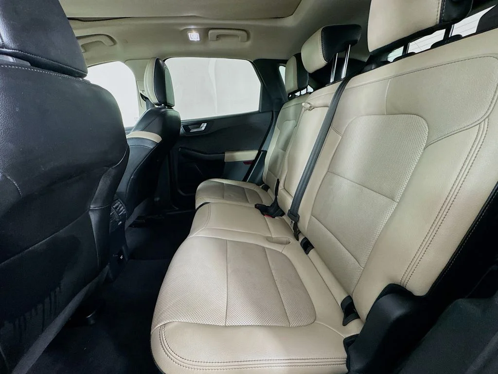 Used 2020 White Metallic Ford Titanium image 31
