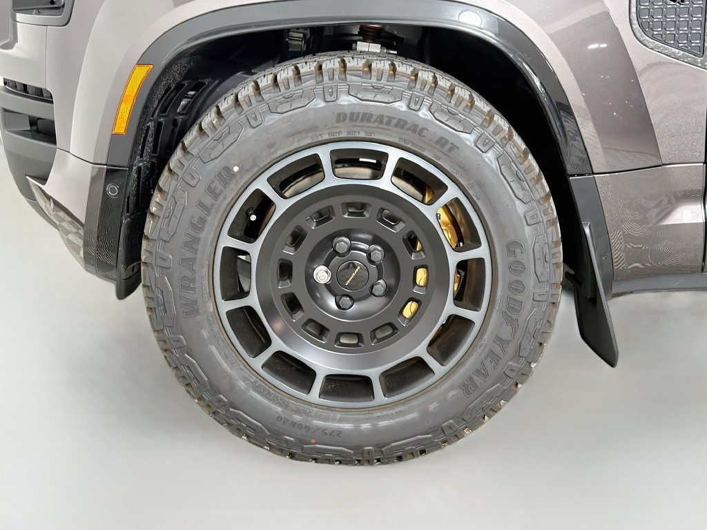 New 2026 Charente Grey Land Rover  OCTA image 33