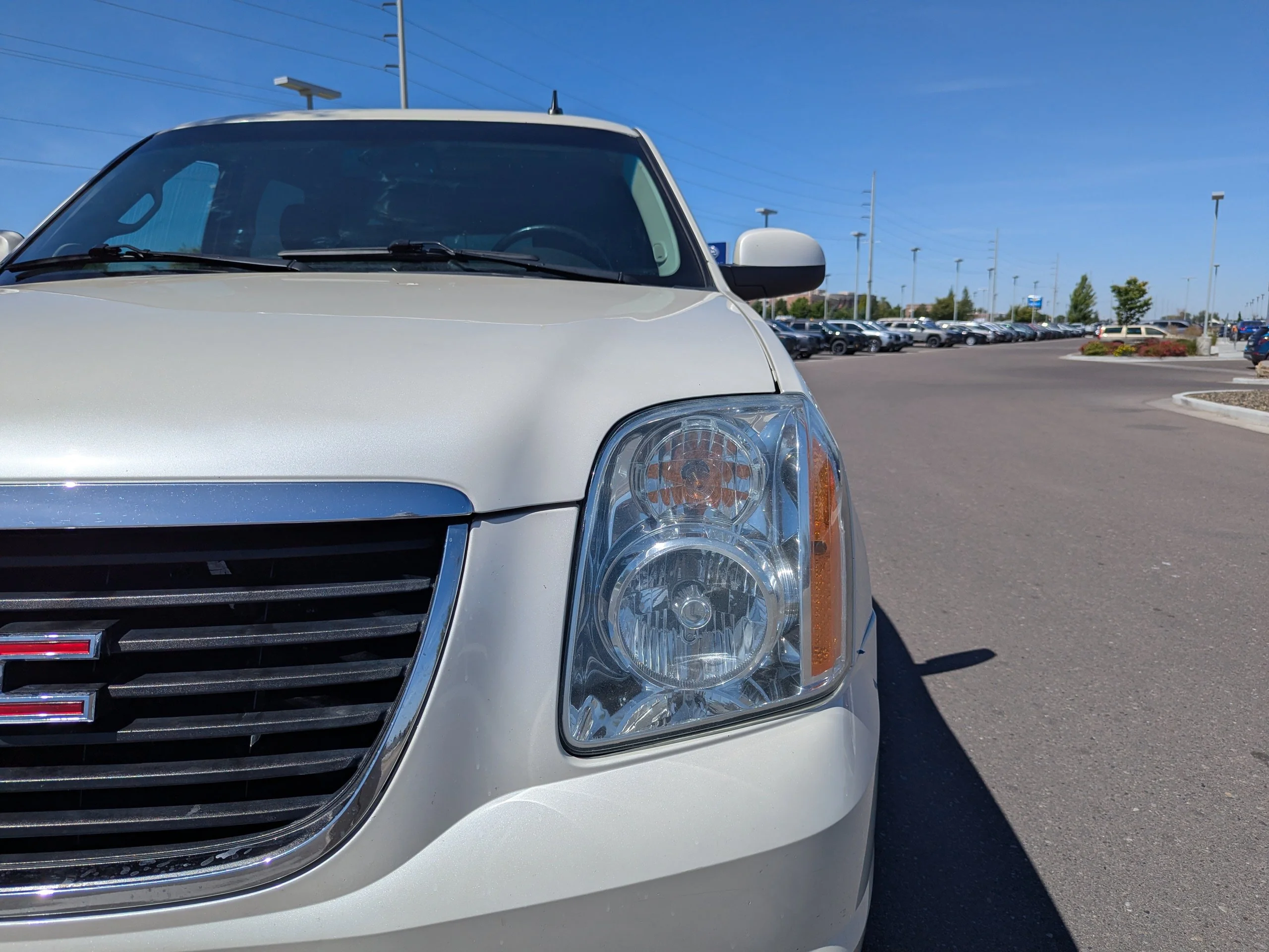Used 2014 White Diamond Tricoat GMC SLT image 41