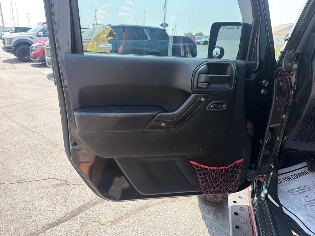 Used 2018 Black Jeep Unlimited Rubicon image 24
