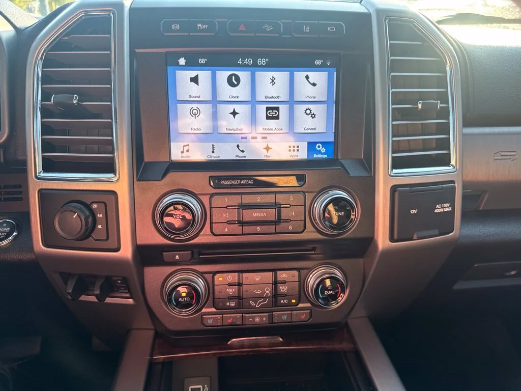 Used 2017 Gray Ford Platinum image 21