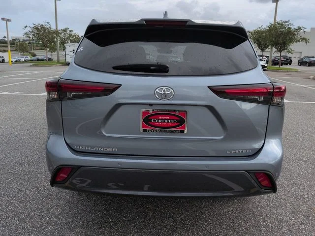 Certified Used 2024  Toyota Limited image 5