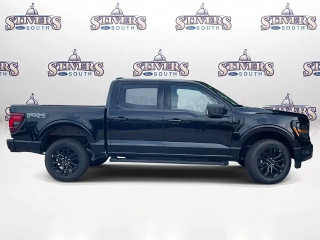 New 2026 Black Ford XLT image 2