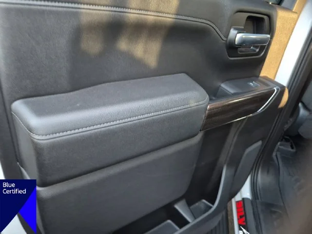 Used 2021 White Chevrolet LT Trail Boss image 27