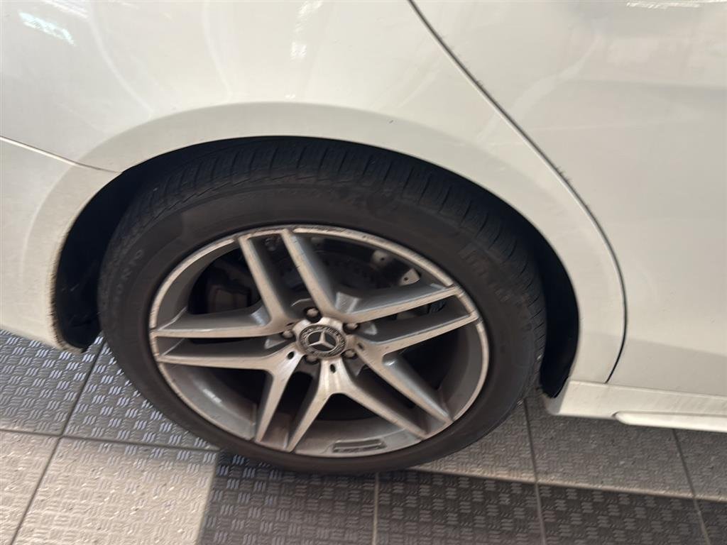 Used 2018 designo Diamond White Mercedes-Benz S 560 image 5