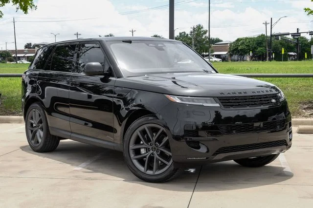 New 2026 Black Land Rover SE image 7