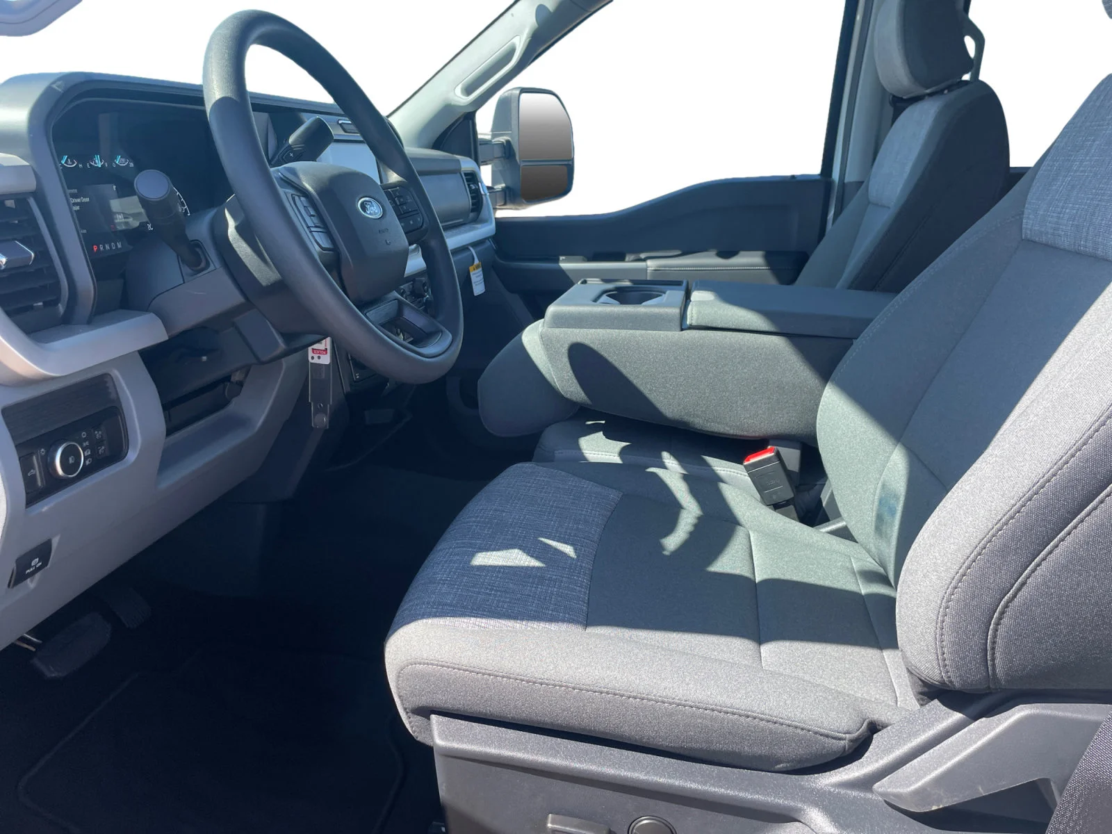 New 2026 Oxford White Ford XLT image 14