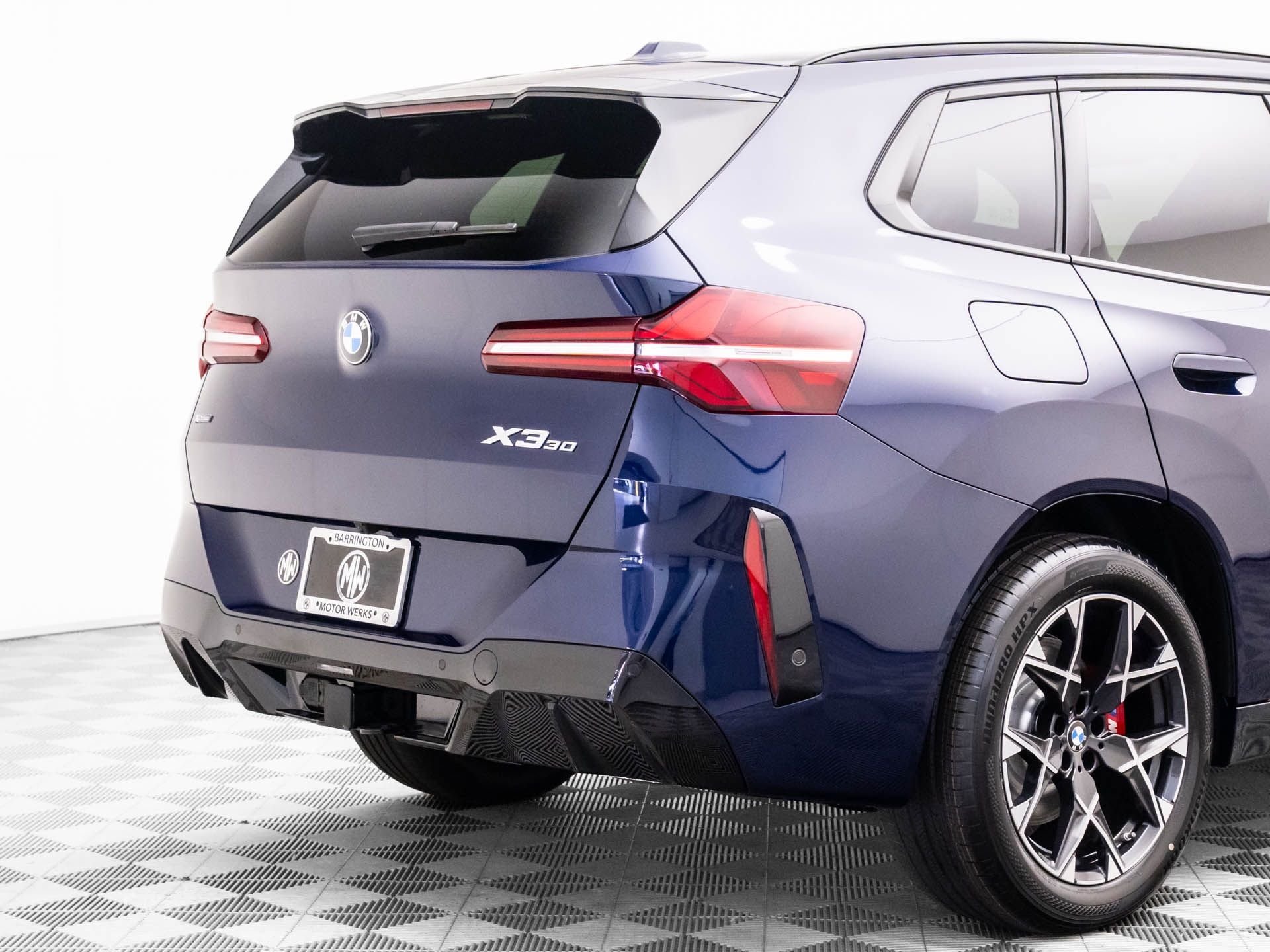 New 2026 Tanzanite Blue II Metallic BMW 30 xDrive image 31