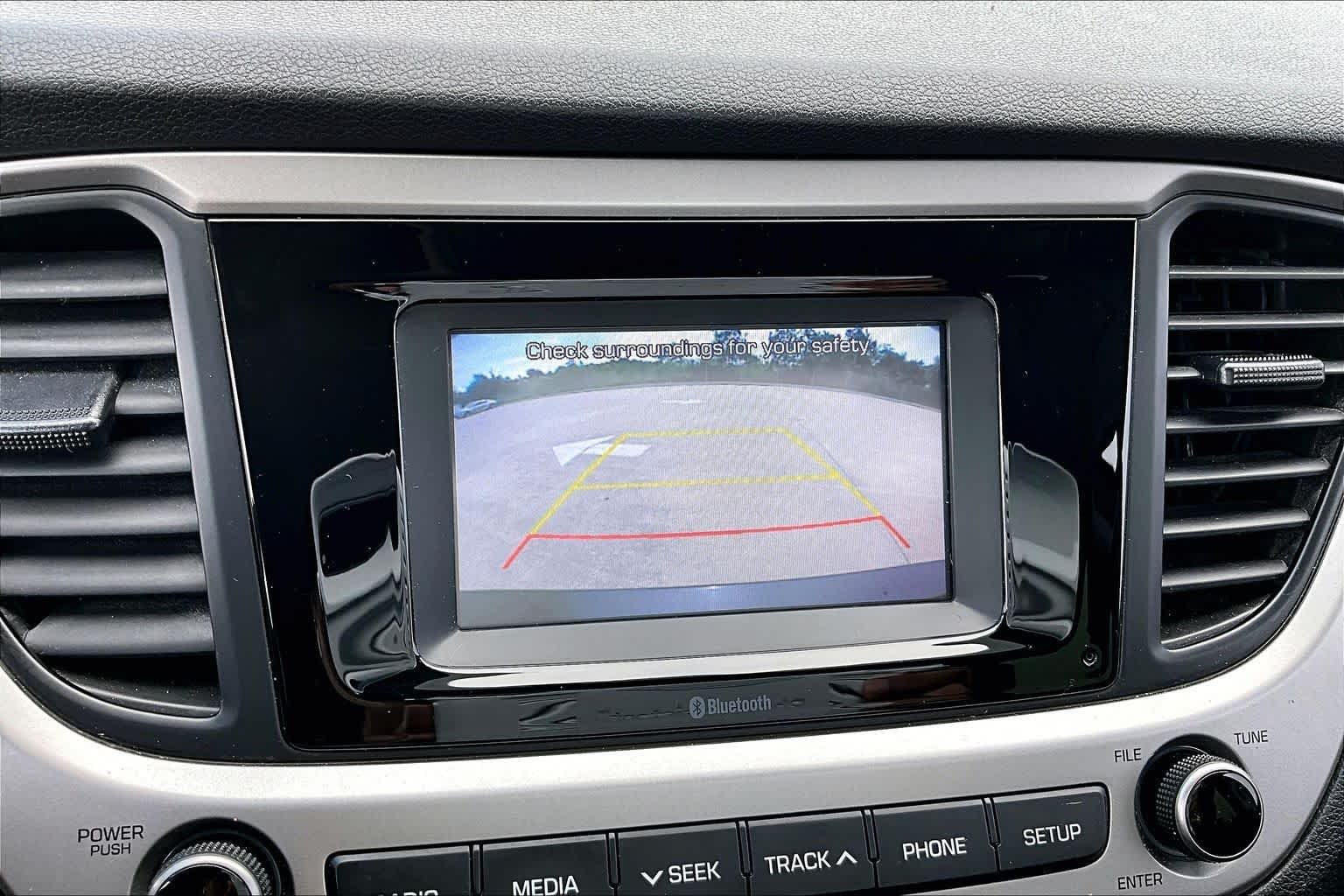Used 2021 Absolute Black Hyundai SE image 27