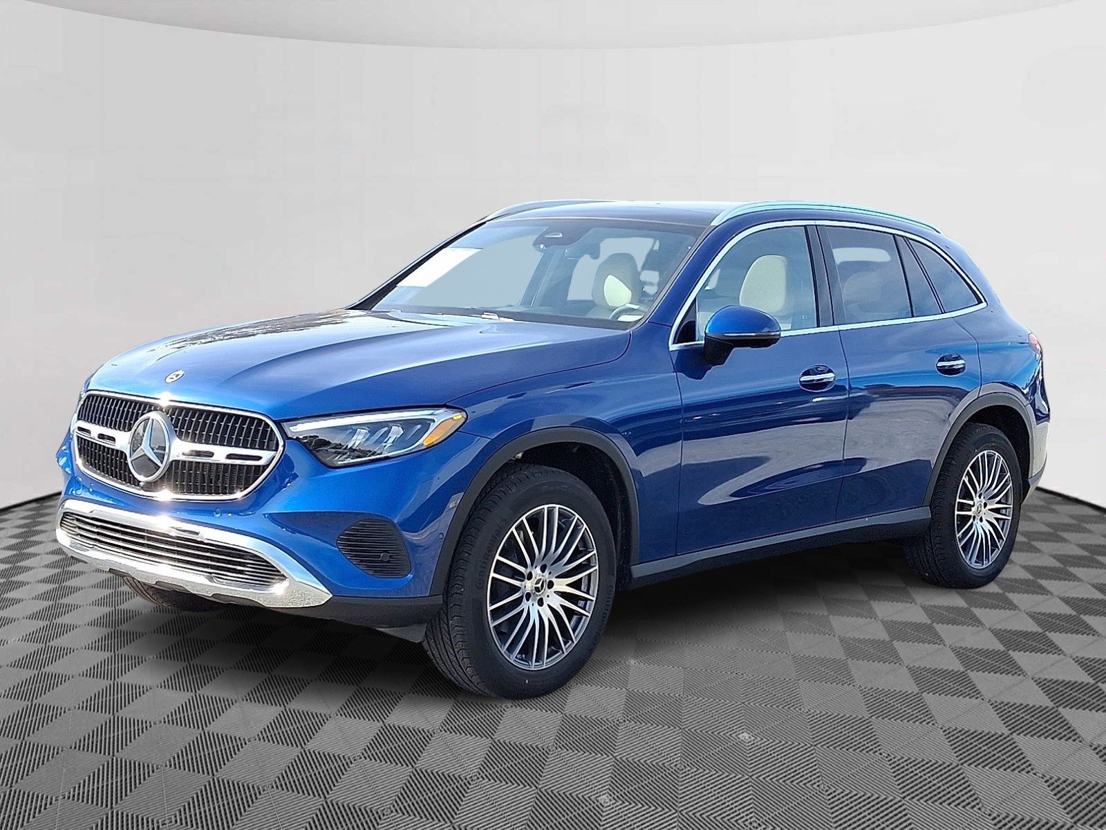 New 2026 Starling Blue Metallic Mercedes-Benz GLC 300 image 3